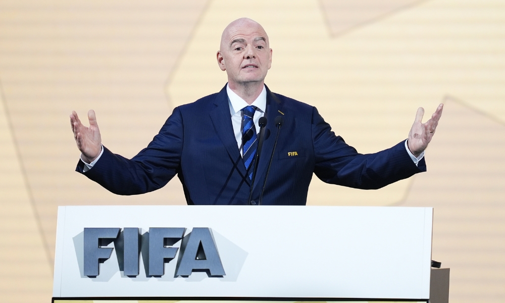 球探体育直播nba：美媒预测各队夺冠概率：仅10队上榜，勇士4%，湖人7%，第一32%.